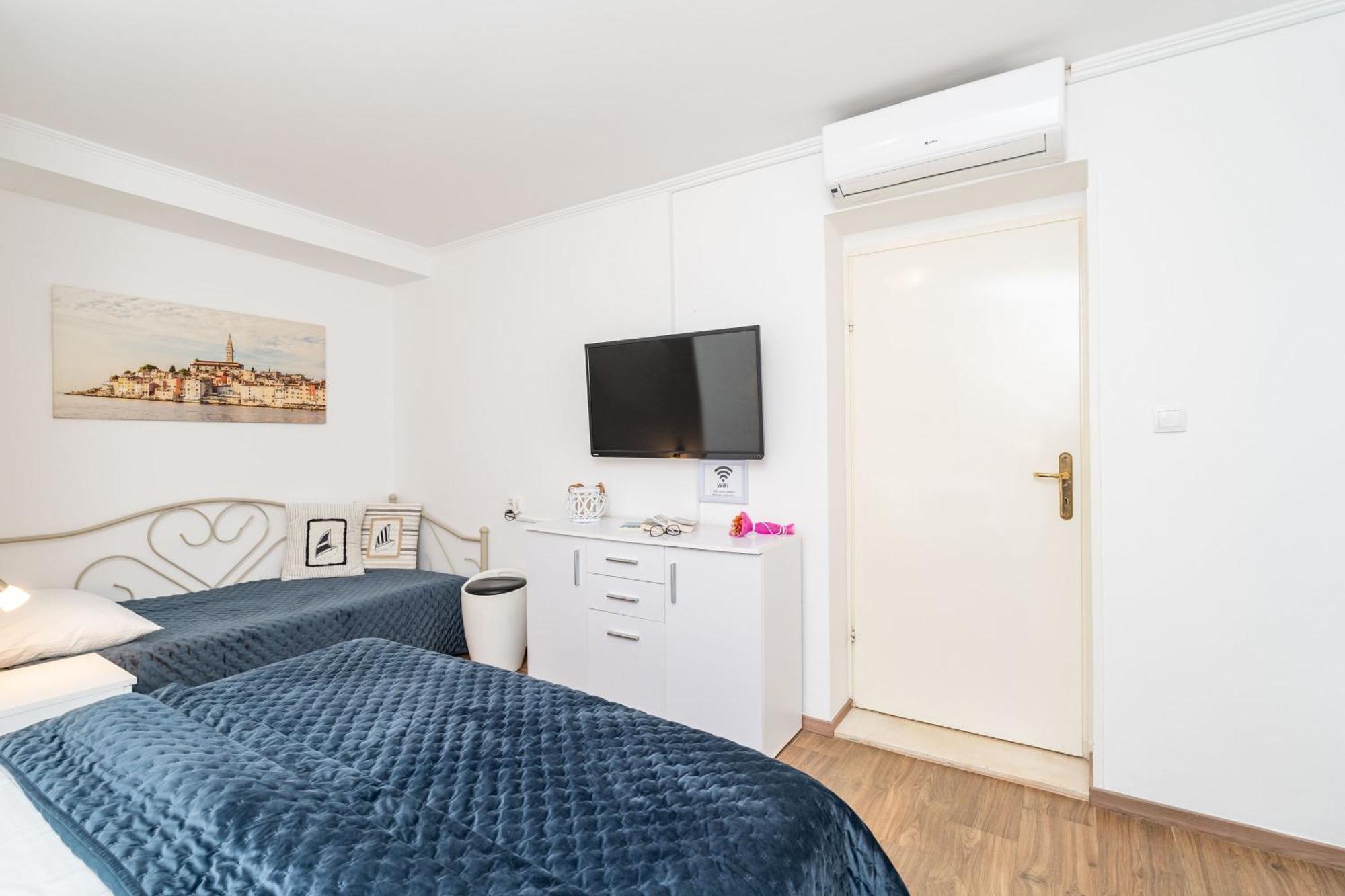 Apartments And Room Lora Dubrovnik Ngoại thất bức ảnh